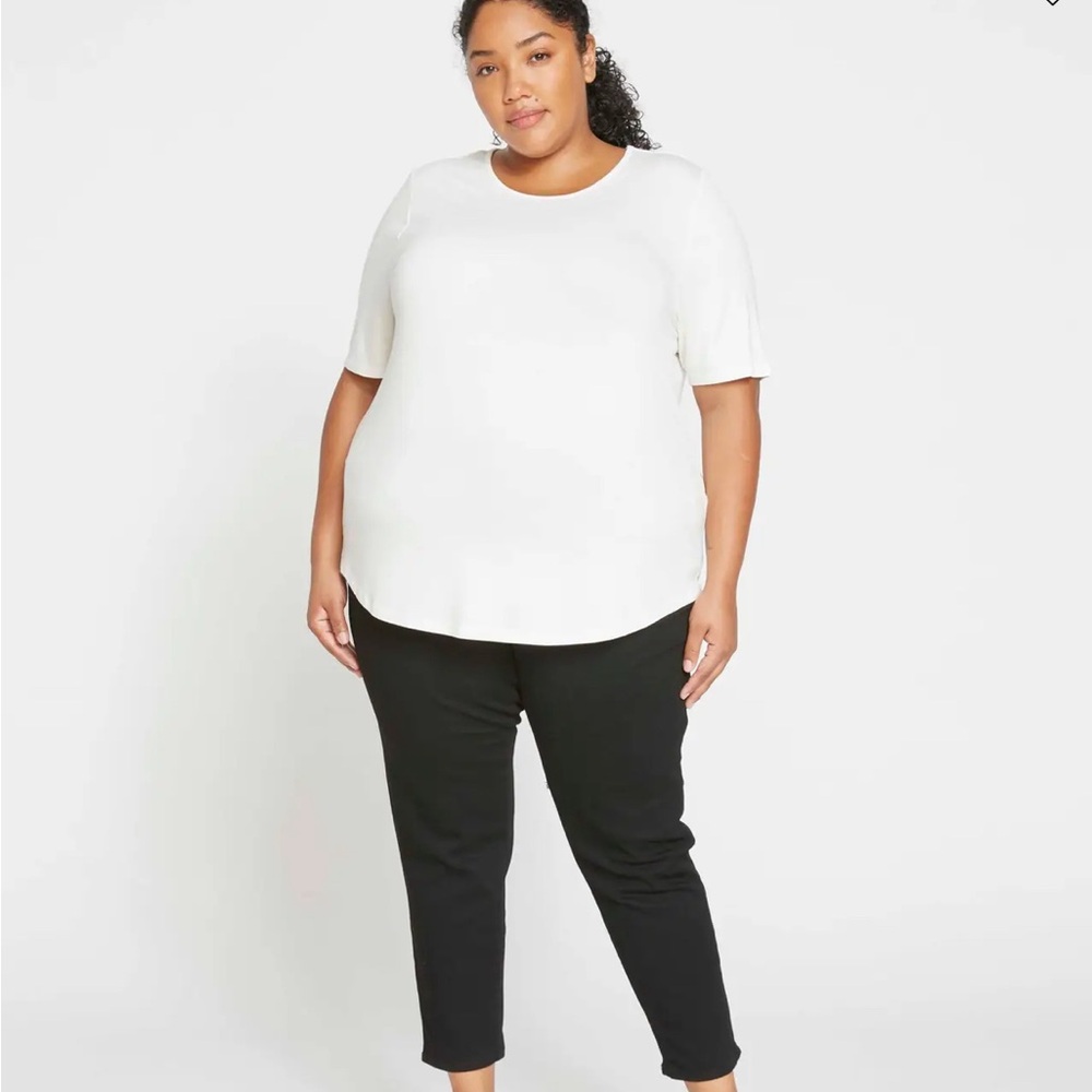 Universal Standard White Short Sleeve Tee